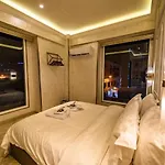Ac Residence